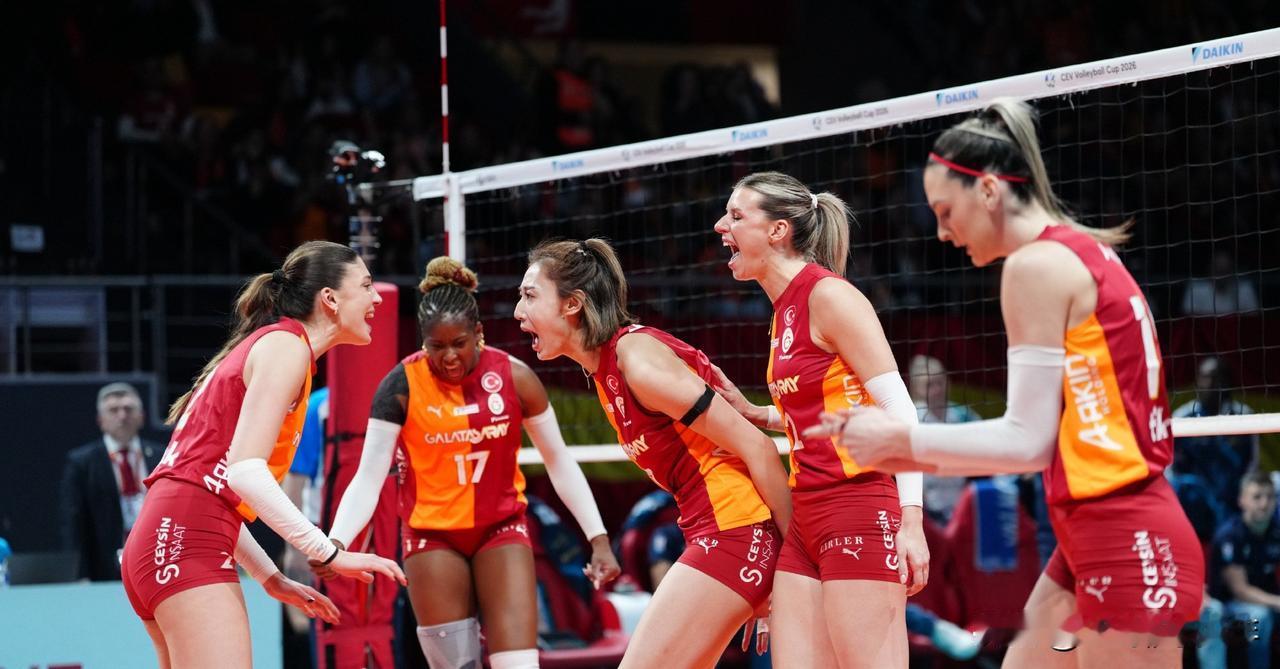 王媛媛11分加拉塔萨雷3-1逆转基耶里夺欧联杯冠军北京时间4月9日凌晨，2