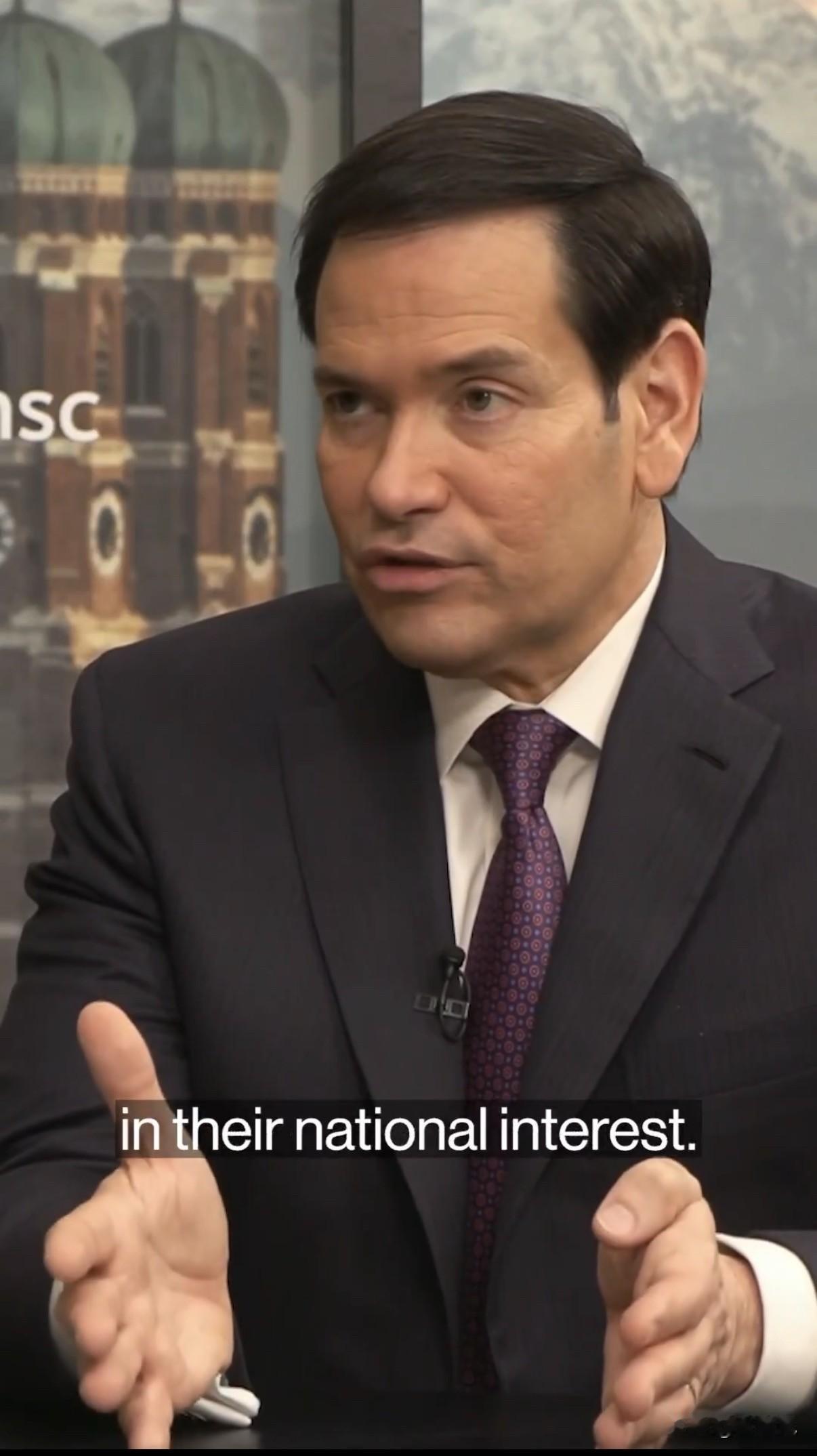 美国国务卿卢比奥在慕尼黑安全会议上接受彭博社总编辑采访时，解释了他为何会见中国外