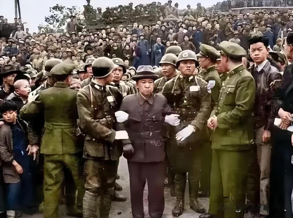 1947年，南京大屠杀主犯谷寿夫，临死前写了一首绝命诗，说希望“中国不再恨日本”