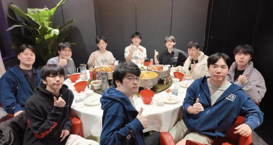 TES晋级八强后的全员大餐。打BLG的这个BO3确实打得好，打出了不一样的效