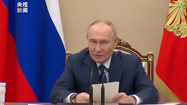 基辅响起爆炸声，乌军：俄米格-31战机升空，乌全境面临导弹袭击威胁！凌晨的基辅