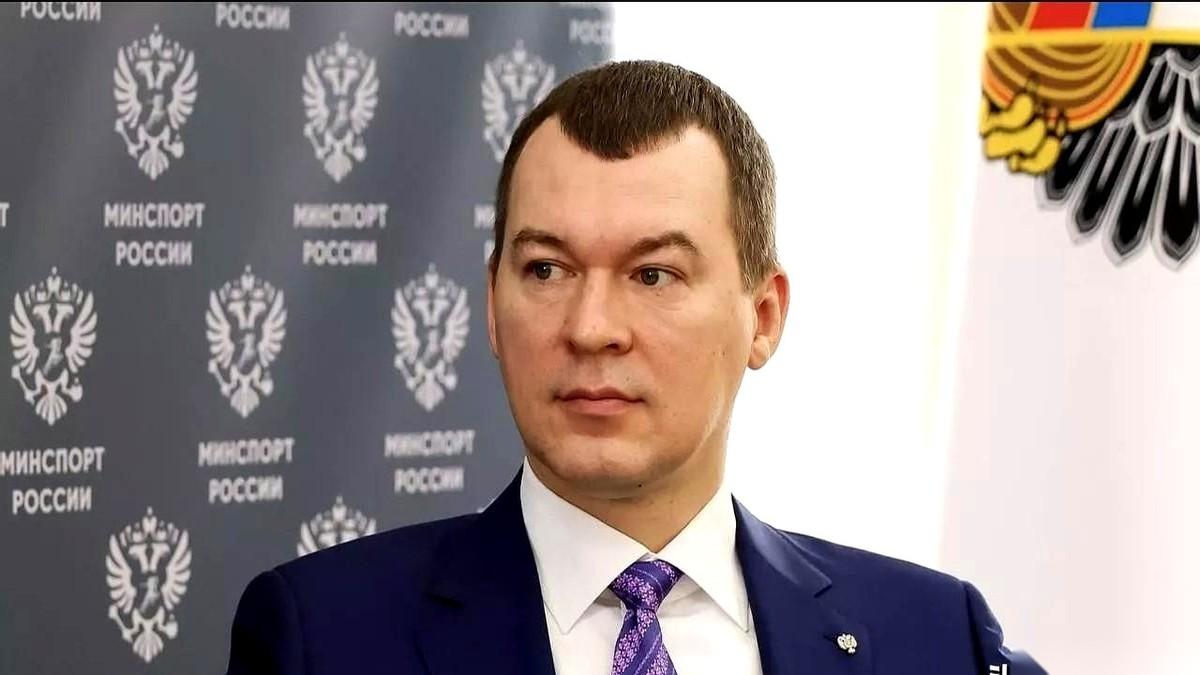 一个你们可能没刷到的消息，但我觉得，这是个信号。俄罗斯的国旗国歌，正在悄悄地回