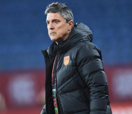 明晚，国足和日本的决赛，让人揪心！主教练安东尼奥，会在中日冠军决战日，首发出场名