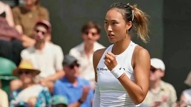 凤凰新闻【2年首战！郑钦文空降250赛，草地逆袭悬念拉满】WTA250诺丁汉站官