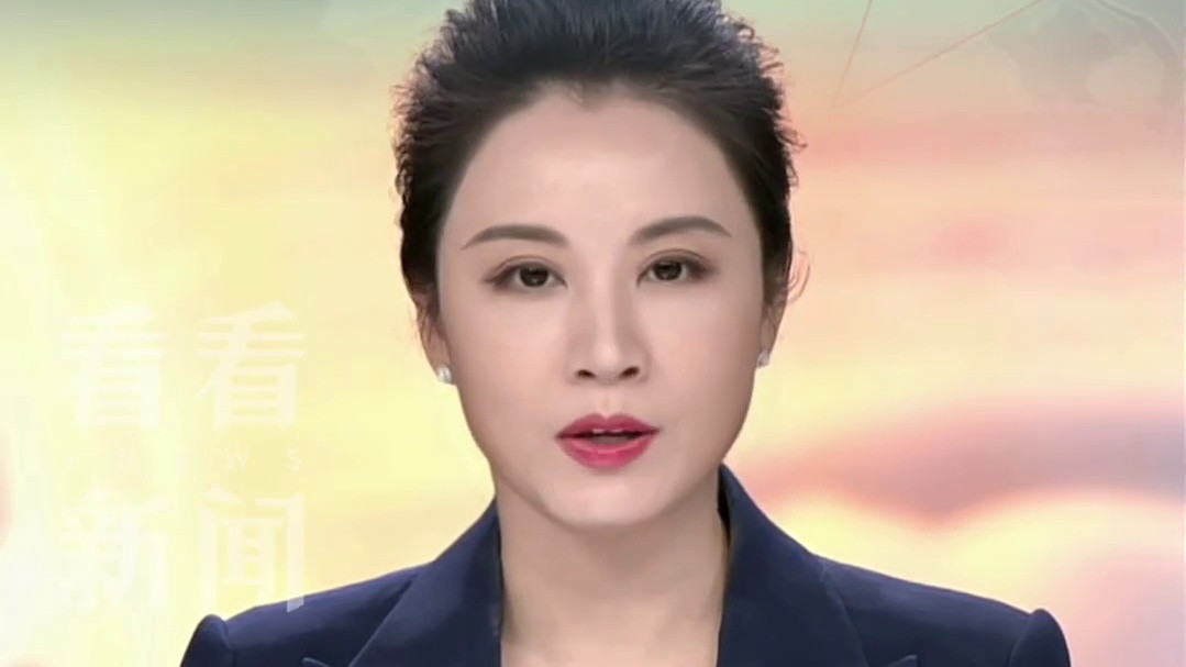区旗盖棺 特首列队！香港最高礼仪送别殉职警察
