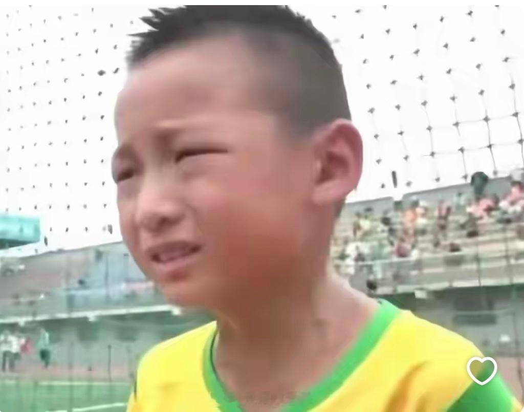 赫尔城2比0曼联看完这场我明白一个道理：曼联历史第一教练弗格森，历史第二教练叫“