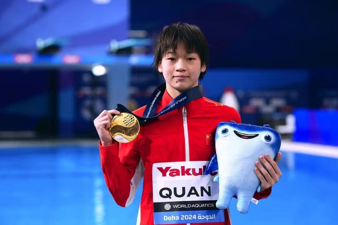 你们发现没？全红婵今晚这枚冠军，比奥运金更扎心？以前总有人说她拿奥运金是因为