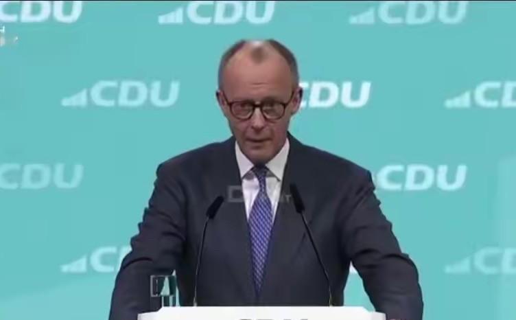 默茨访华前突然“开炮”，一边带着德国最豪华的商业天团要来谈合作，一边又拿着人权、