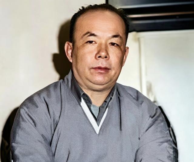 北京大耳胡同的修电器老头李家琪，居然是台湾军情局的末代北平站长。这哥们16岁进军