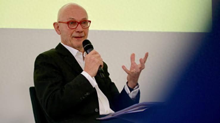 9月21日，南华早报刊了一篇世贸组织前掌门帕斯卡尔·拉米的专访，采访中他直言不讳