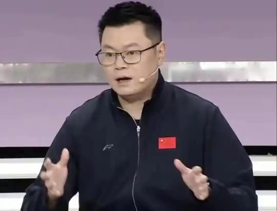 同样是铁血一单，马龙为何更愿意让王楚钦来接替队长一职，侯英超一语道破缘由，
