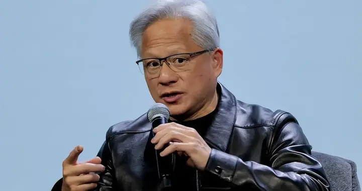 黄仁勋柏林开炮: “AI毁灭人类”是捏造且廉价的头条噱头, 别扼杀AI