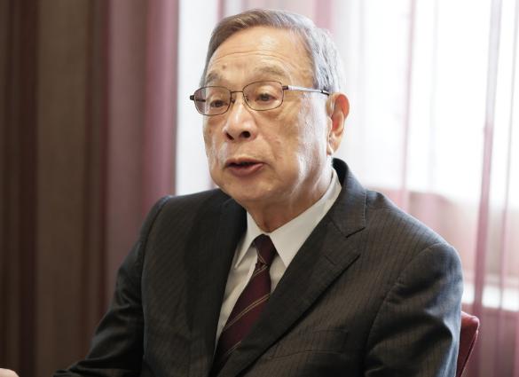 你想想看，一个日本前驻华大使，居然公开说“日本该赶紧跟中国恢复对话了”这话放在今