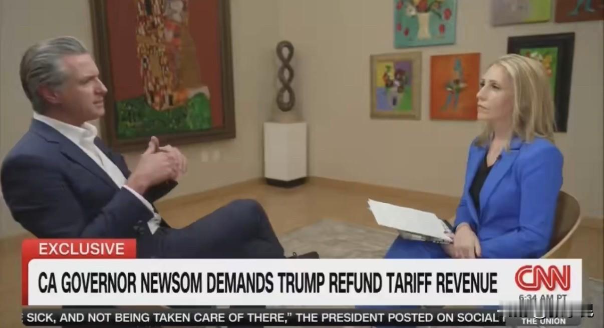 加州州长纽森今天在电视访谈时说：“美国总统特朗普和财政部长贝森特就是一对蠢货（D