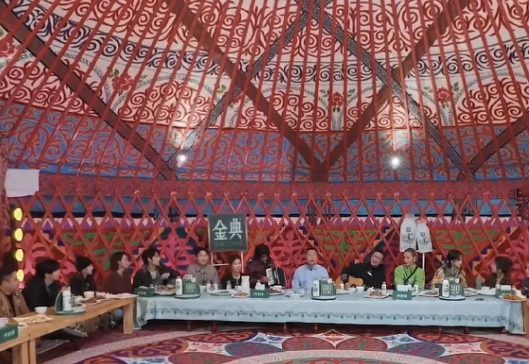 《桃花坞第五季》送走了宋丹丹，迎过了张国立，经历了650巅峰统治，最终坞民们集体