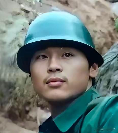 老山一等功臣刘海洋：铁血排长的战场传奇，用热血铸就荣光！老山一等功臣刘海洋，