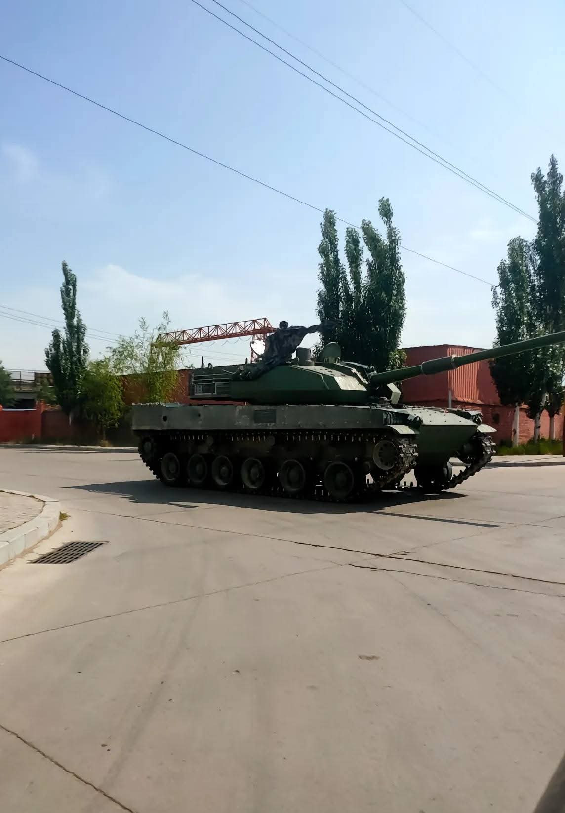 孟加拉接收了新一批VT-5坦克，去年有网友在国内拍到的VT-5，在此之前，孟加