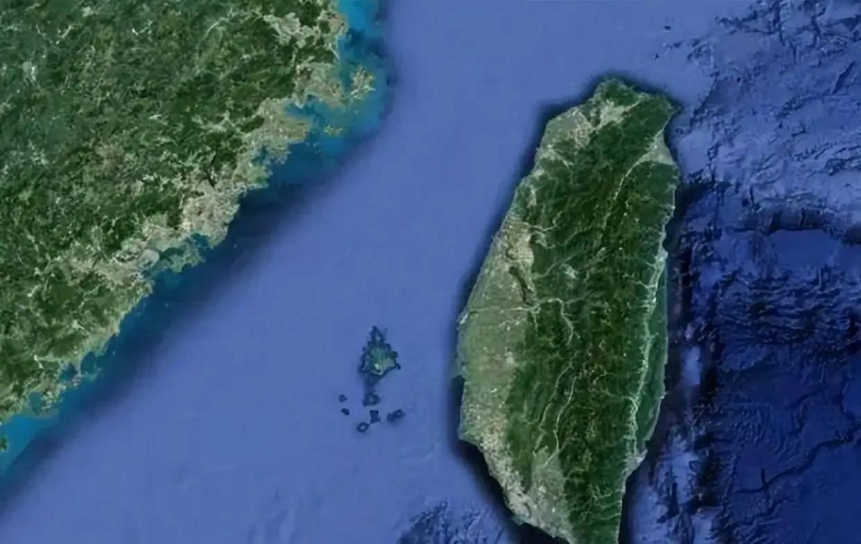 外交部的态度很明显，大陆已经准备开始收复台湾了！简单来说，中美间的经济战已经结束