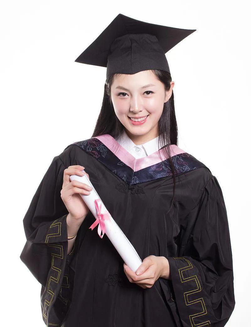 当下我国最高学历是什么？我国最高学历是研究生学历，分为硕士研究生