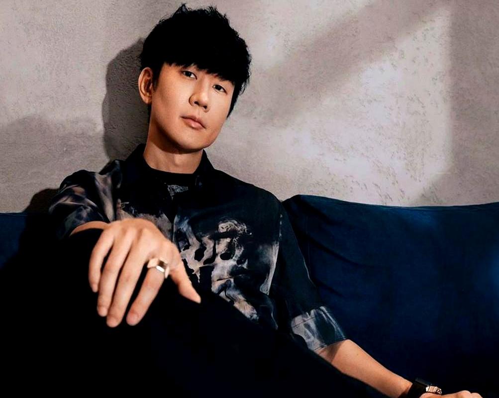 一觉醒来，不仅林俊杰懵了，就连胡彦斌和汪苏泷也懵了。留一手暗搓搓发文称若