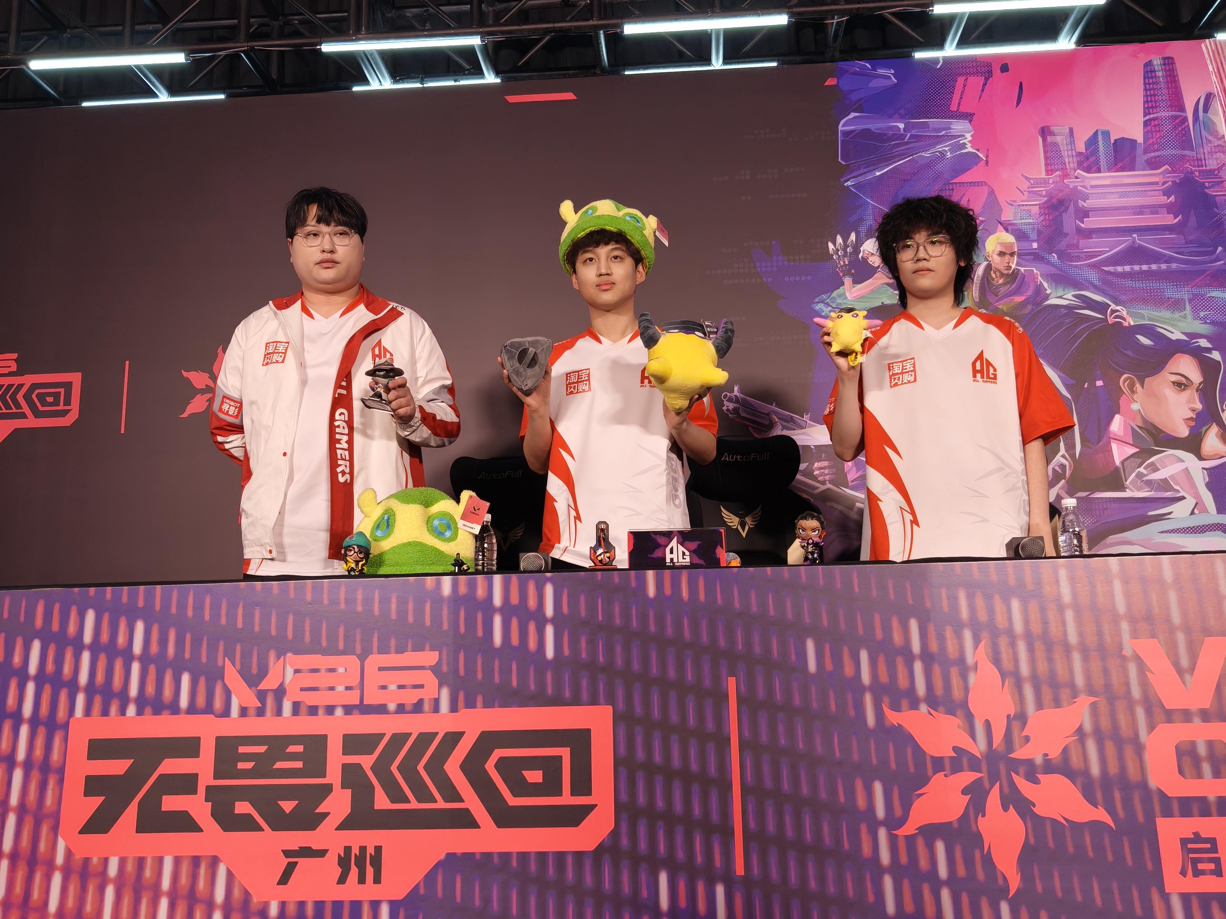 AG教练: 如果我们想争一号种子, 最大的对手是我们自己跟EDG