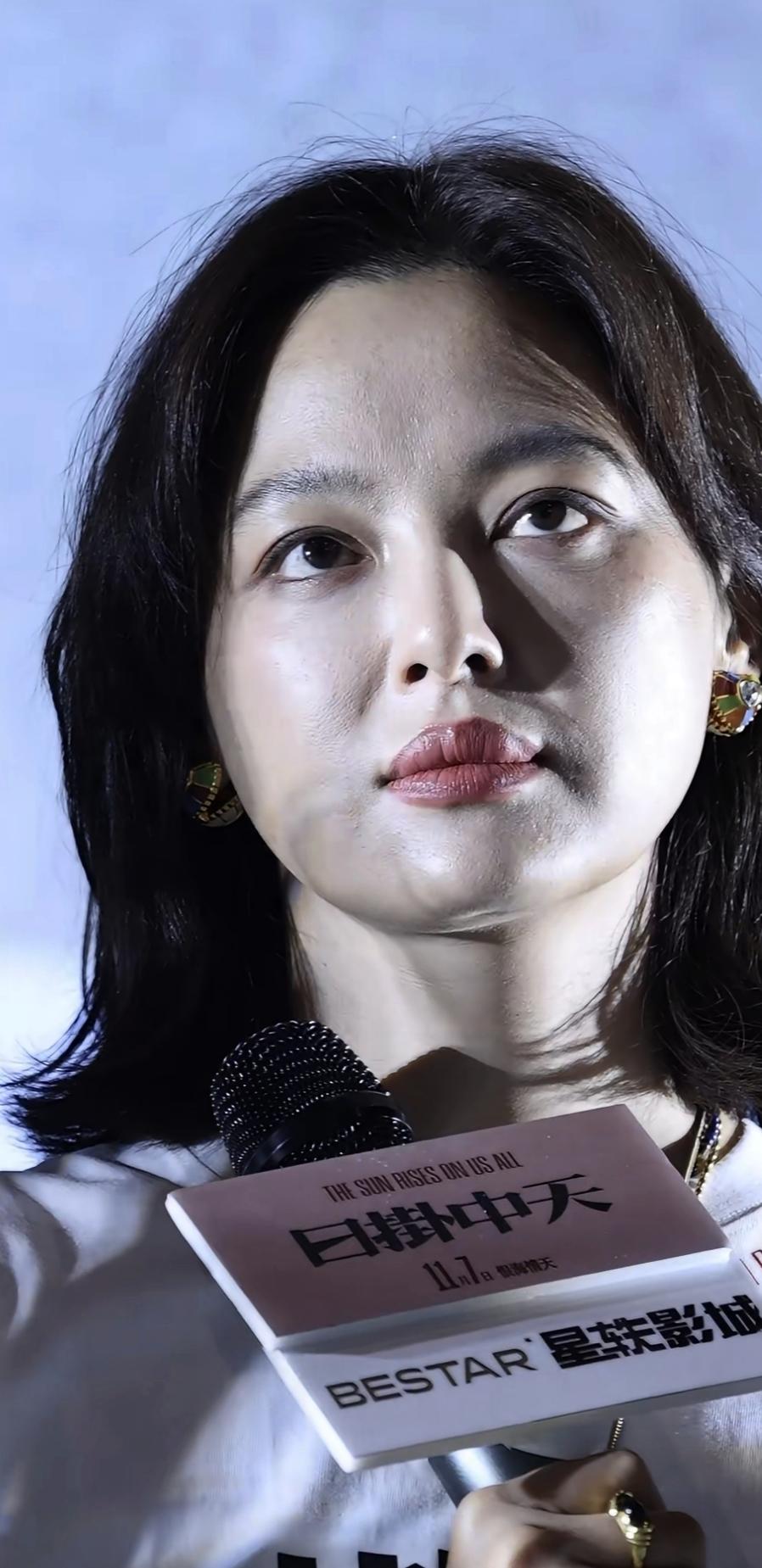 辛芷蕾，无美颜无滤镜的状态