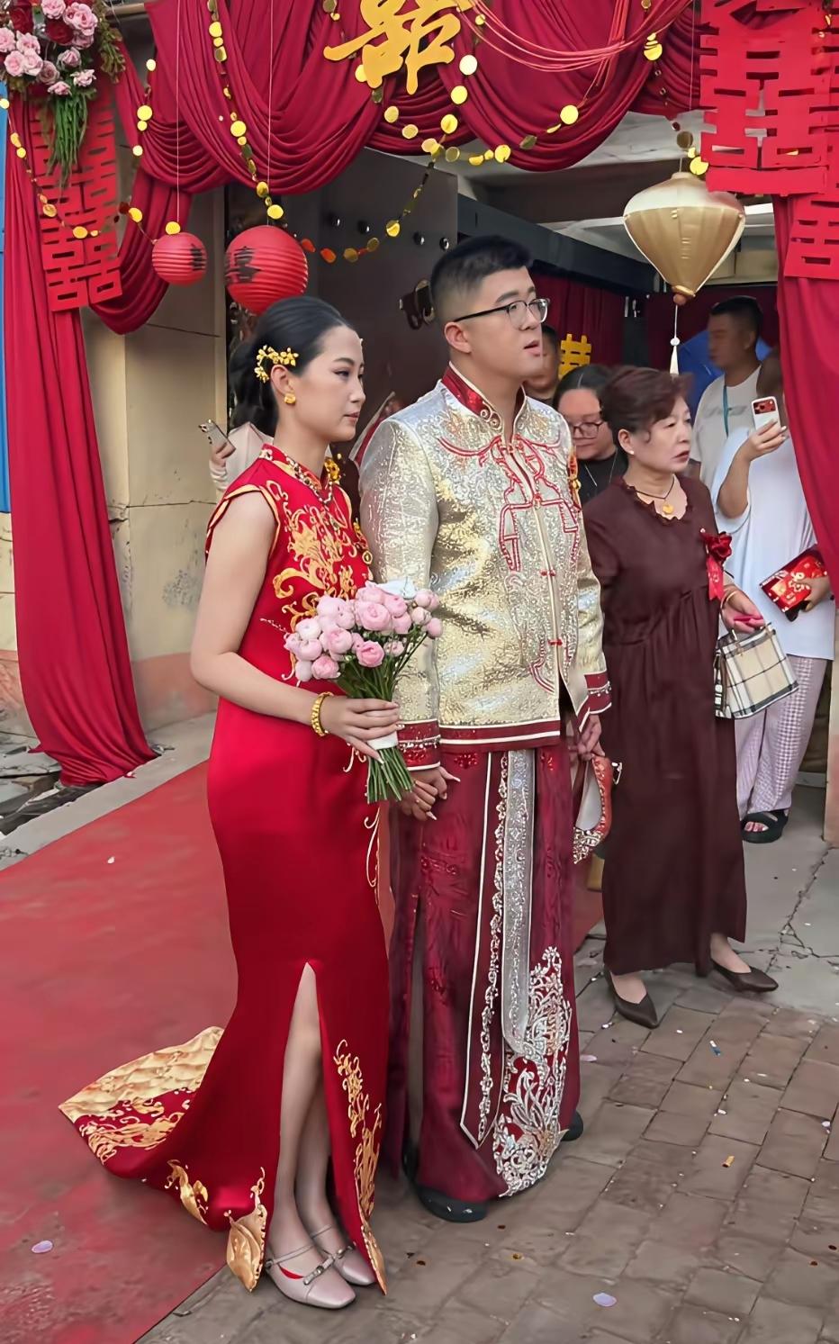 这男人绝对是有钱人！