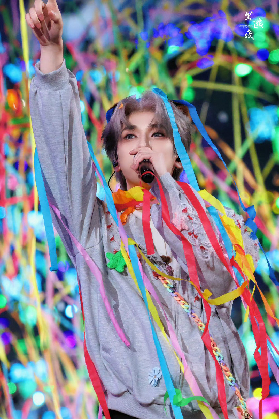 严浩翔苏梅岛不仅0成本甚至不需要编造空口白话就来了不如期待严浩翔新专scar