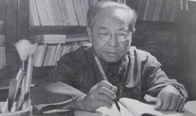 有位老同志是按正兵团级离休的，他提了一些自己的要求，领导觉得他事情太多，还批评他