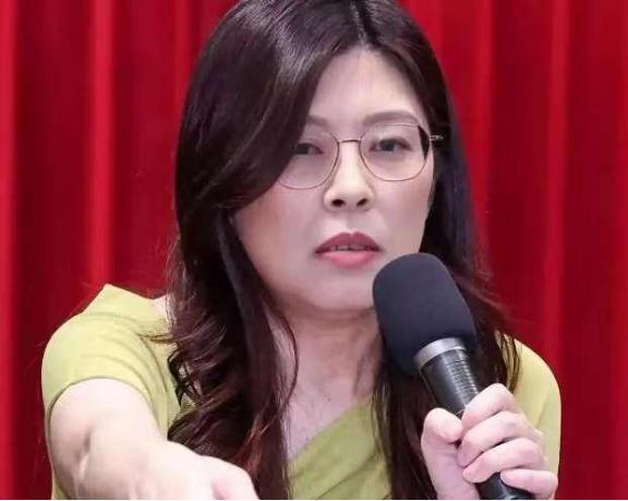 马英九斗不过赖清德，朱立伦斗不过赖清德，侯友谊斗不过赖清德，郭台铭斗不过赖清德，