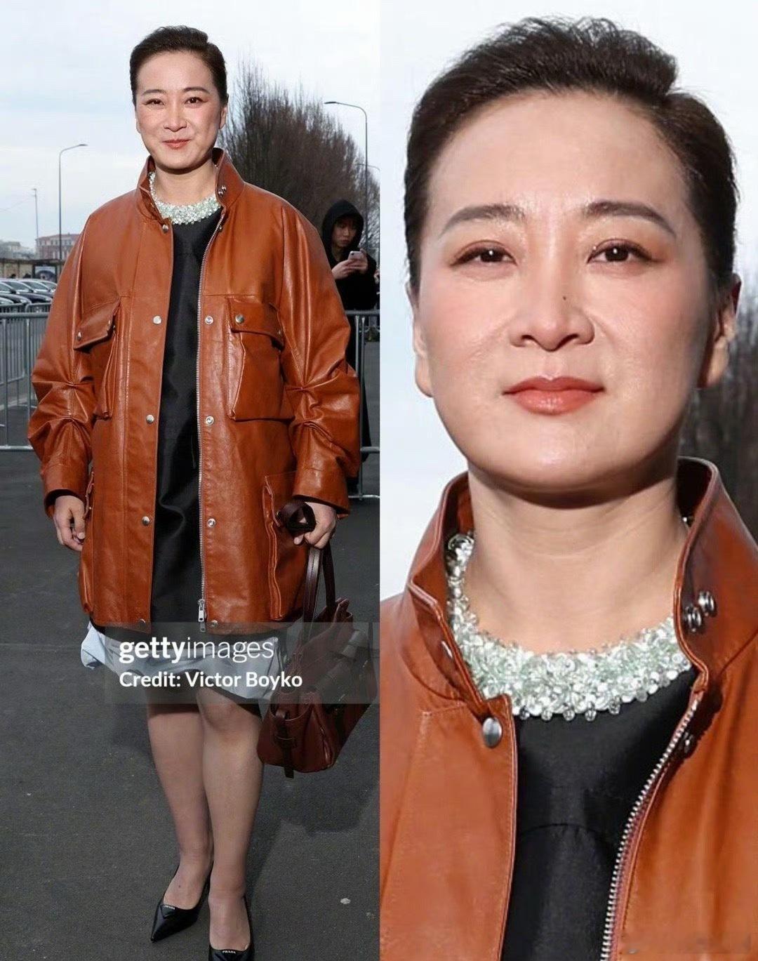 许久不见的贾玲亮相米兰时装周，面相感觉已经完全变了～有股说不出的感觉