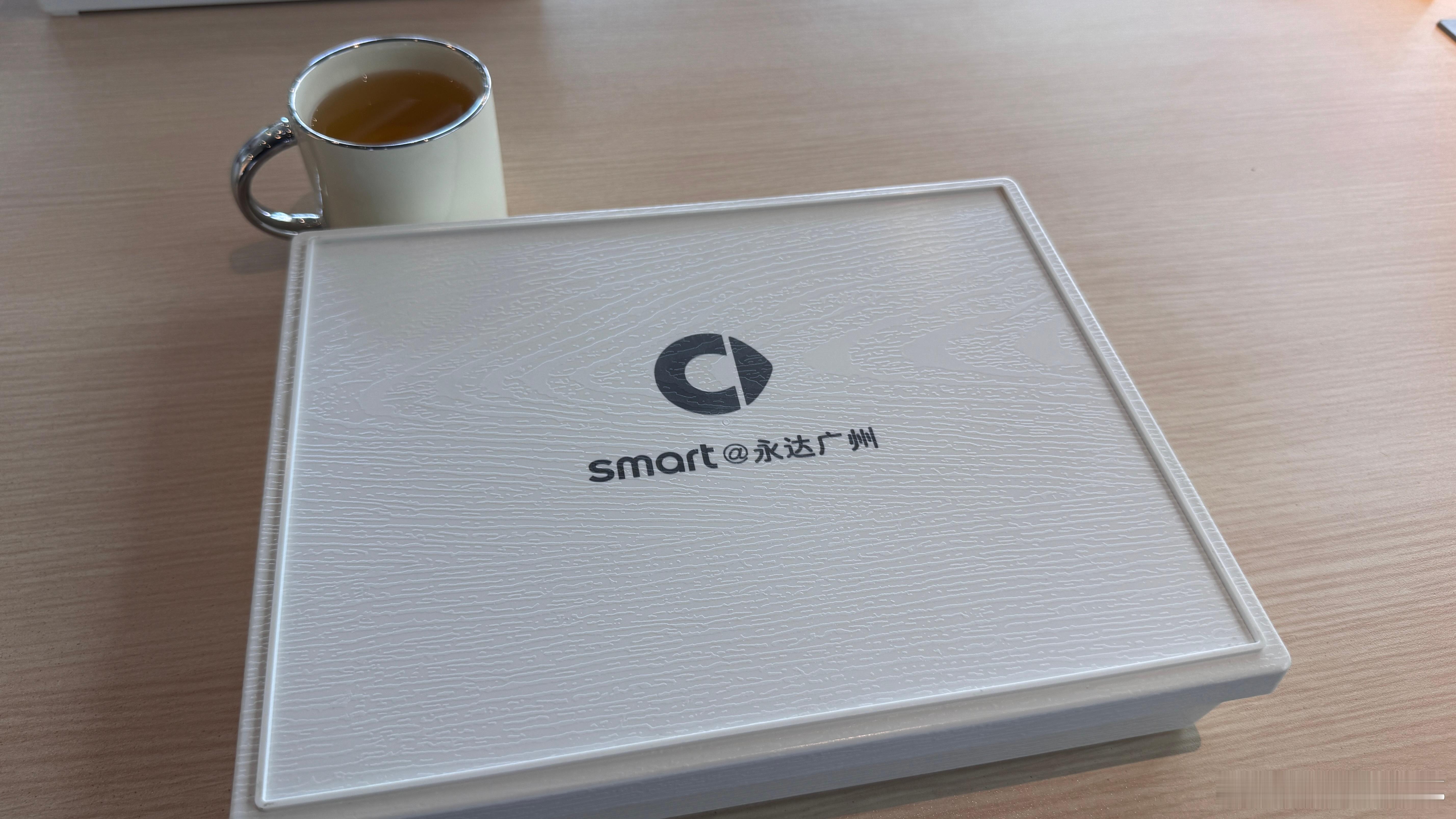 去smart做保养有饭吃吃了两口才记得拍照今天比较饿吃啥都好吃