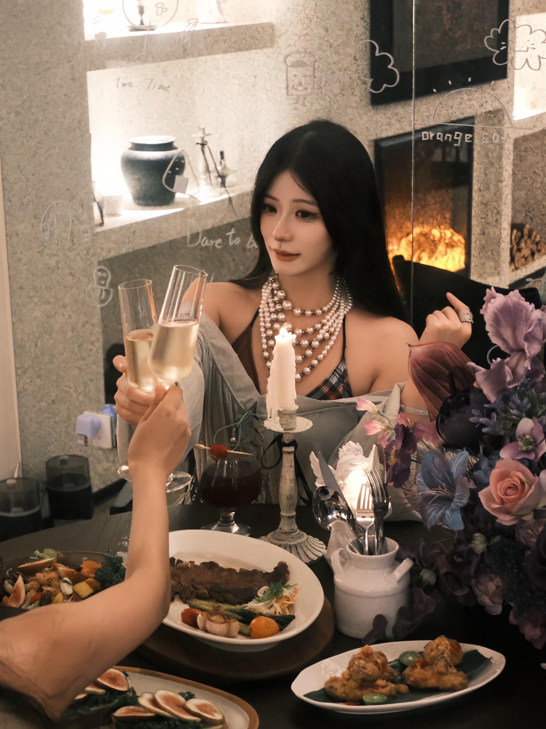 漂亮姐姐请吃饭。