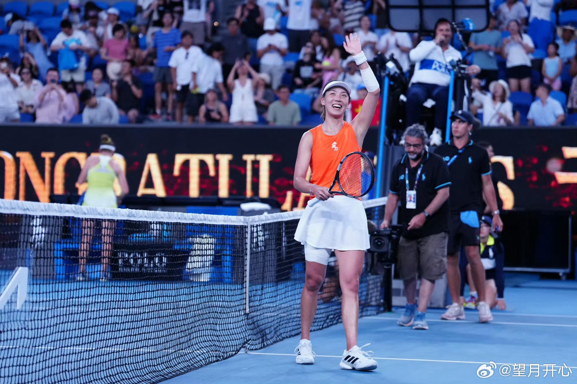 王欣瑜首进澳网女单16强笑的多开心，祝贺恭喜晋级澳网第二周赛事！这也是王欣瑜第一