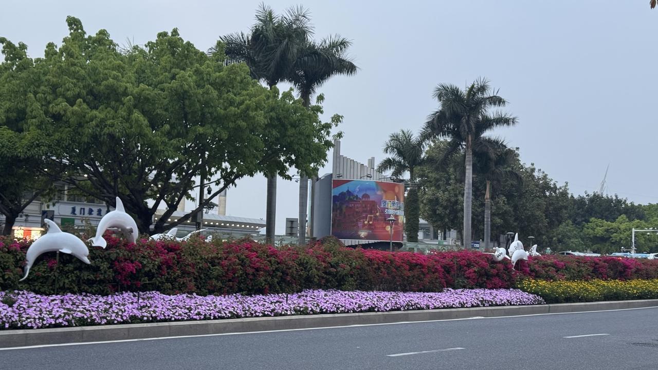 福建行（84）厦门岛海边一线更漂亮了～～上世纪九十年代开会来过厦门，鼓浪屿去过但
