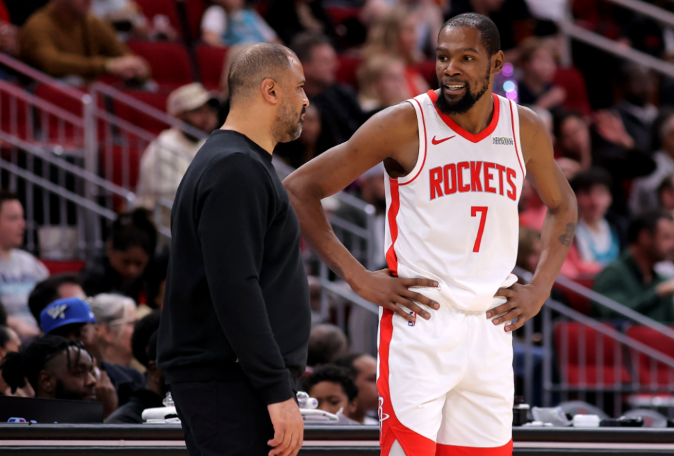 火箭最大的问题恰恰就是杜兰特或者说火箭就不应该要杜兰特。去年夏天杜兰特刚来火