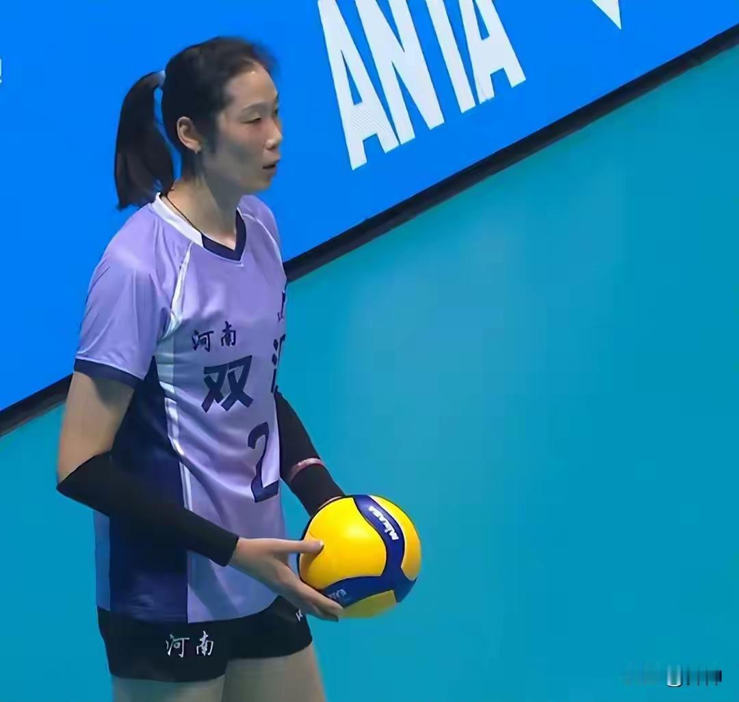女排全运会八强战，河南队对阵上海队。我认为河南队是有一拼的。但是上海队也认为河南
