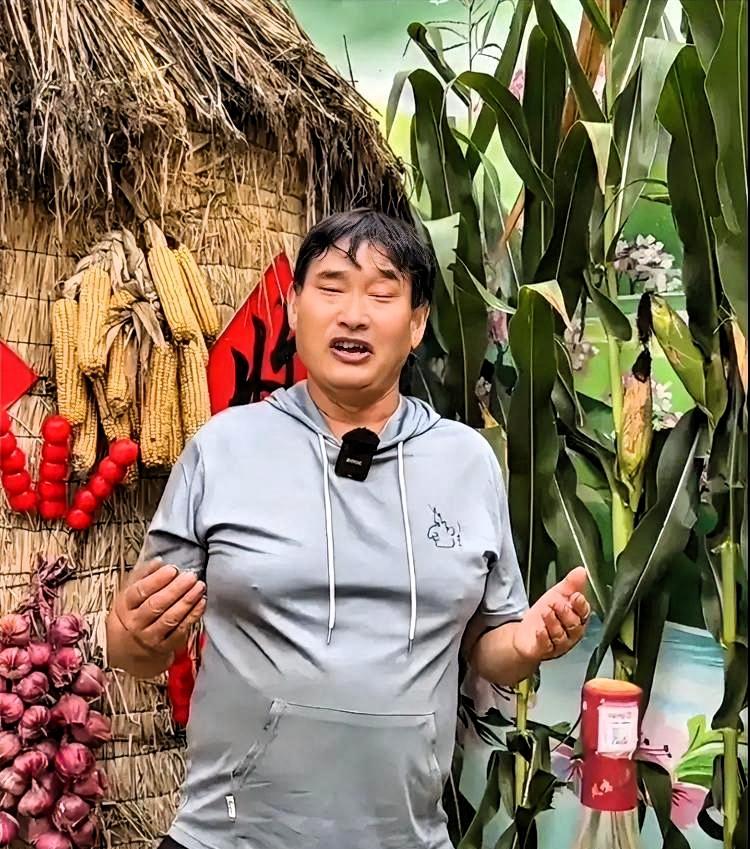 朱之文当年想拜师，蒋大为要120万。如今再看，太过瘾了。当年朱之文在星光大道