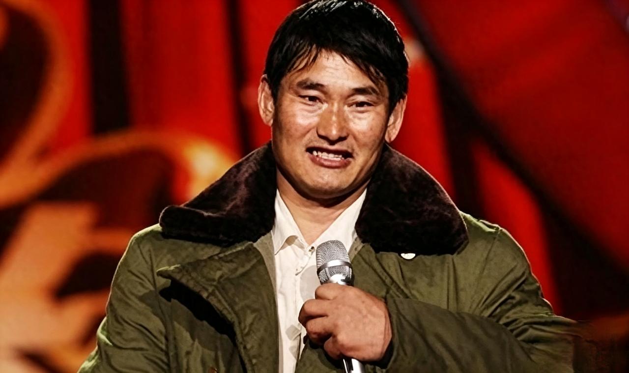 当年求出名，红了却想归隐，大衣哥朱之文为何不希望大红？当年工地打零工，揣路费专