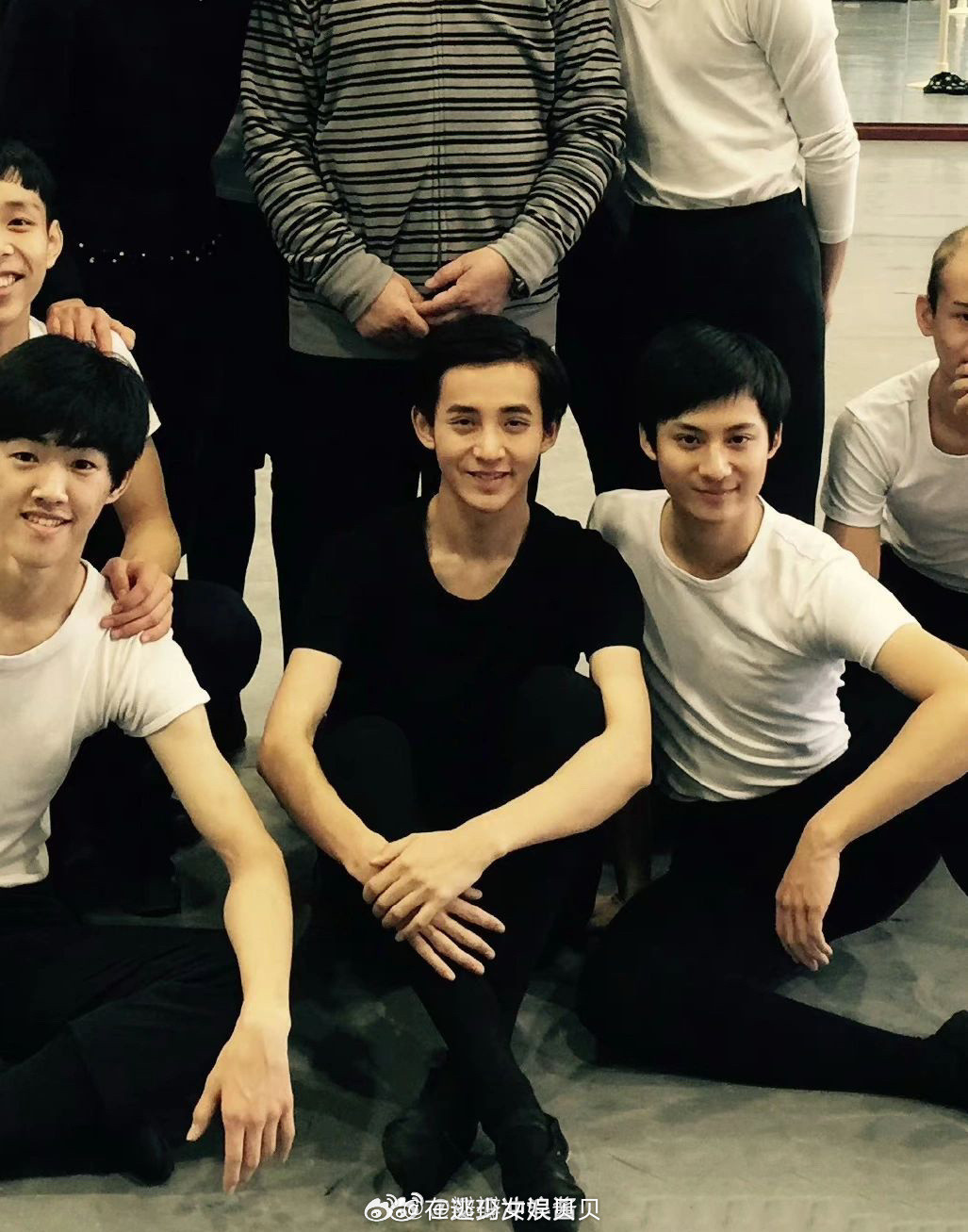 邓为旧照，他给我一种很适合第四爱的感觉