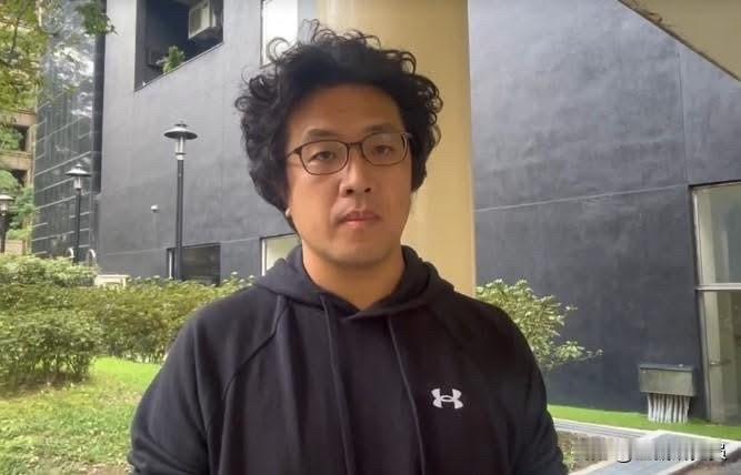 民进党立委沈伯洋今（22日）深夜在脸书发文称，长久以来大家都常说我是法学博士。我