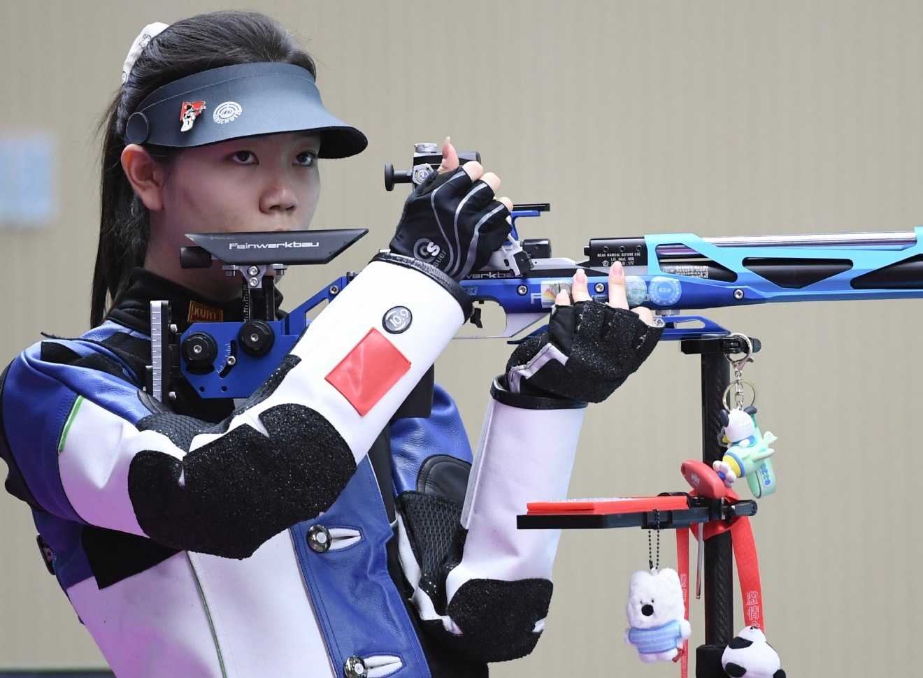 16岁女孩杜雨宸世界杯10米气步枪夺冠16岁中国小将射击世界杯夺金25日，202
