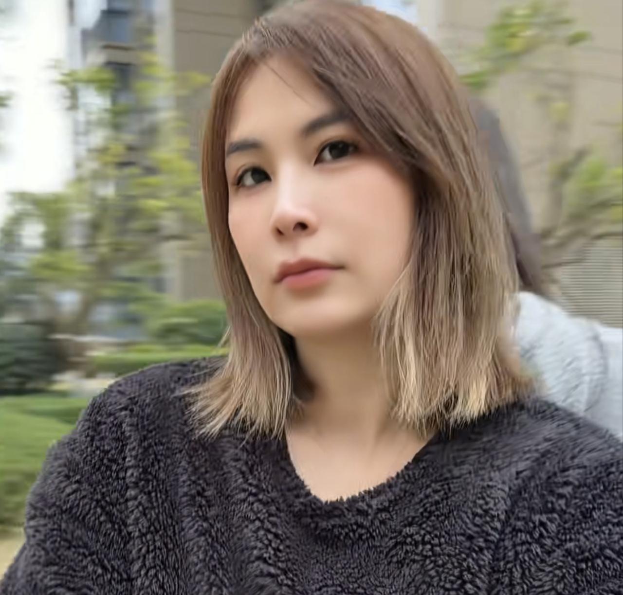 不知道二哈有没有后悔打开评论区！现在来看还是小小哈不忘初心自从前两天