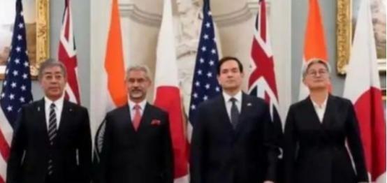 假如美日韩印越菲六国联手挑衅中国，别说打赢，光是这“联合大军”一上场，整个亚洲都