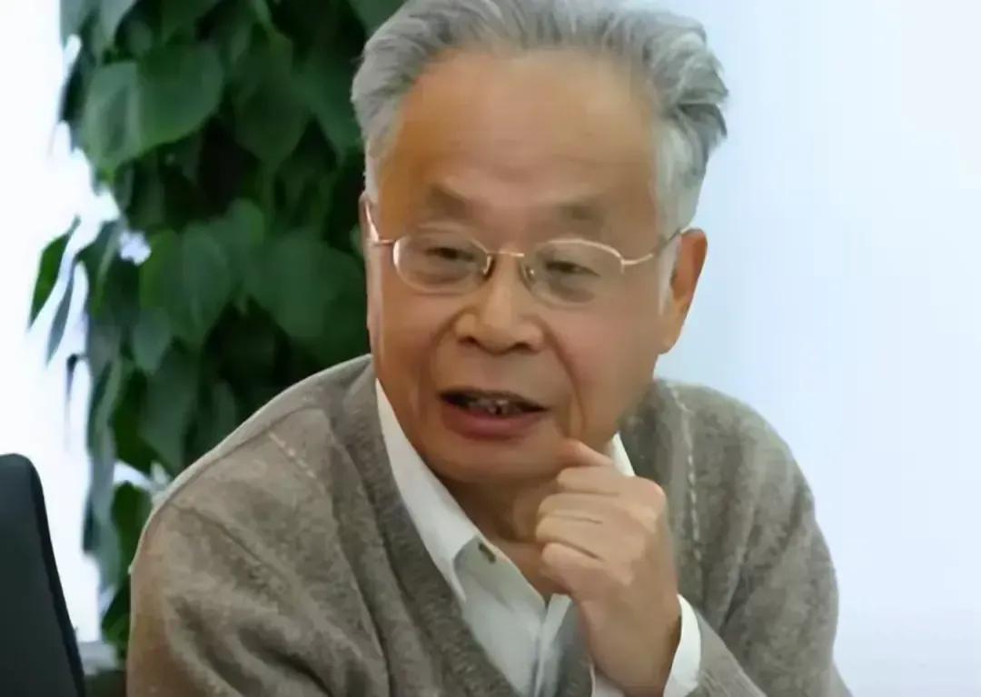 何祚庥老院士再谈煮蛋器。8月30日，何老院士将煮蛋器的事再细细地给大家说一遍。何