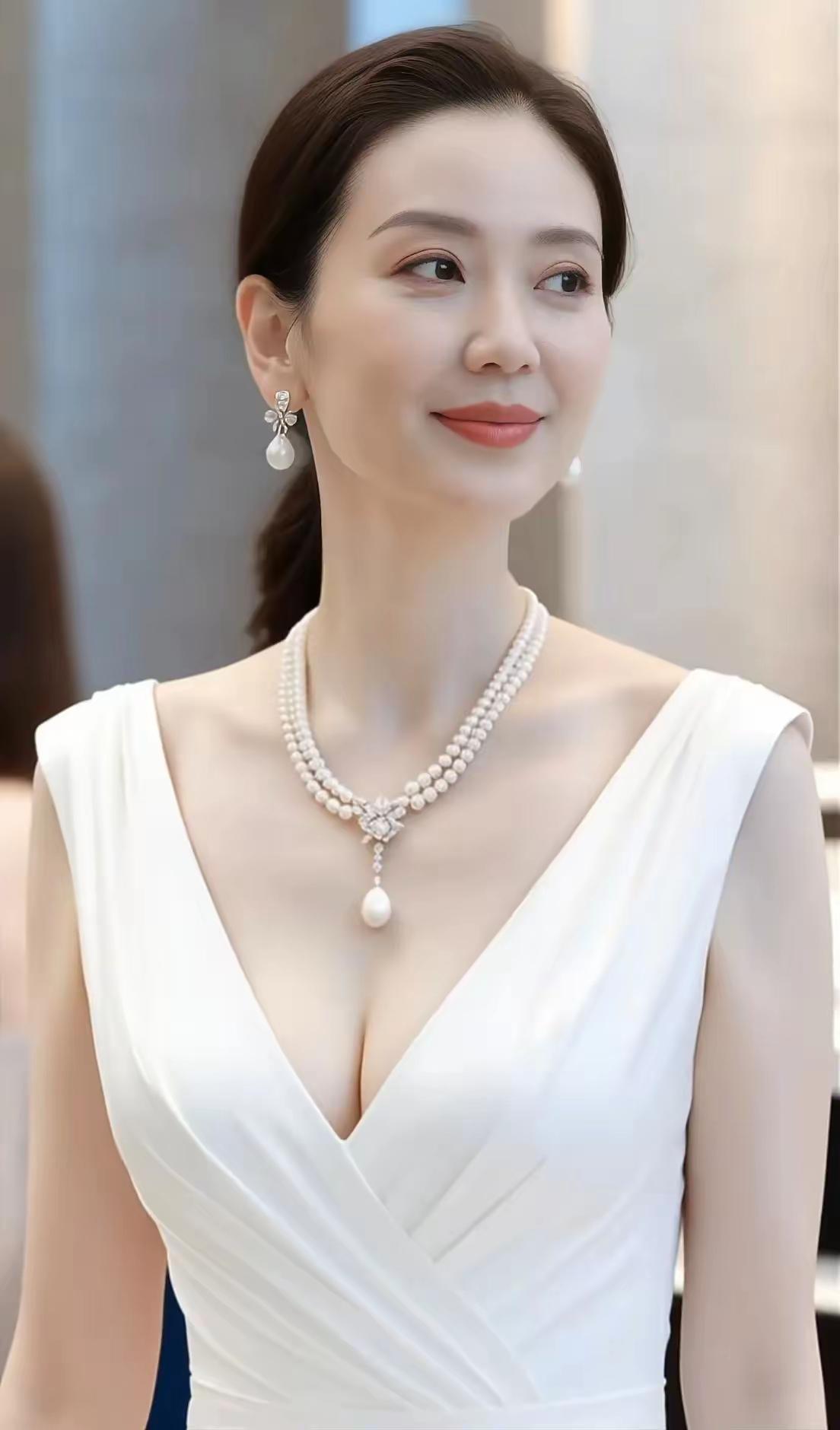 我们终其一生，不过是在寻找一个能听懂自己沉默的人。