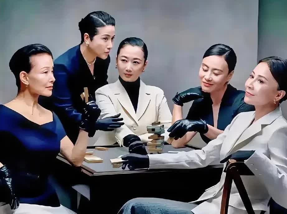 五位女星中，你要是能认识两位以上，表明你和她们是同一个年代的人。要是能认出三位以