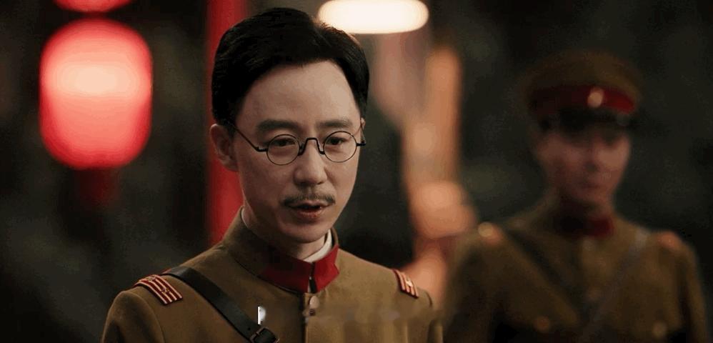 九门窄娘娘竟然是人反派一边抢夺国宝文物，一边秘密进行人体实验，两条恶事并行，窄