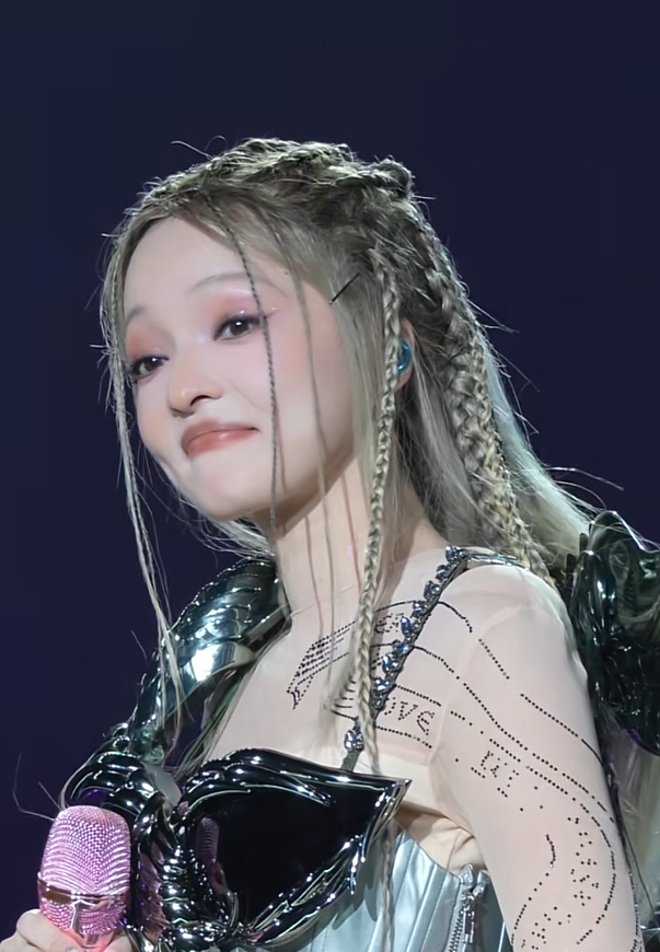 张韶涵的小表情可以治愈牛马人一整天的疲惫