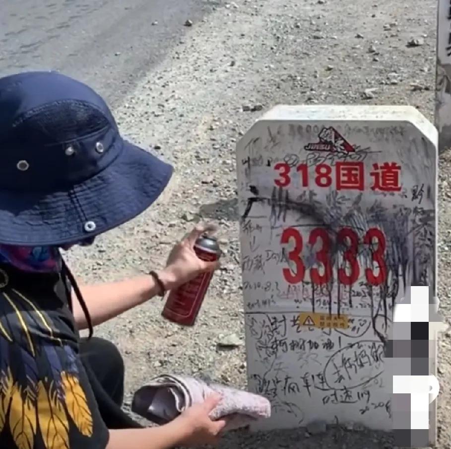自驾318暖心一幕！她的这个举动竟引发全网热议自驾西藏的路上，总有些风景让
